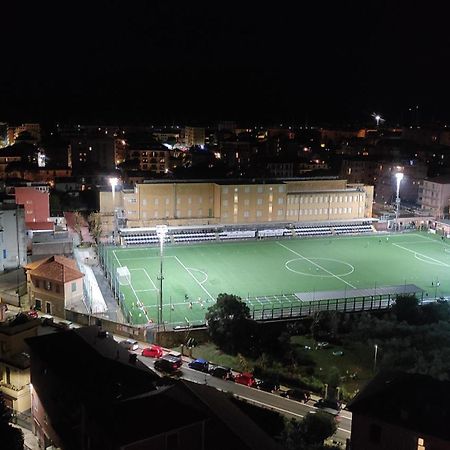 Super Vista Al Grattacielo Di Lavagna Διαμέρισμα Εξωτερικό φωτογραφία